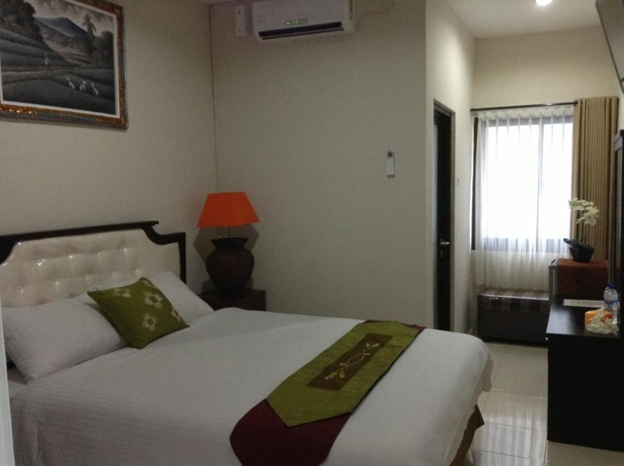 Tuban Torres Accommodation كوتا المظهر الخارجي الصورة