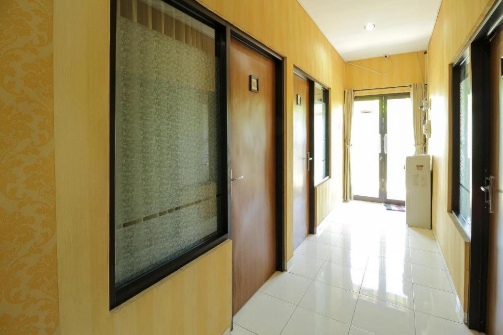 Tuban Torres Accommodation كوتا المظهر الخارجي الصورة